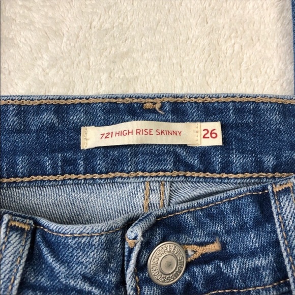 Levi’s High Rise Skinny Jeans - Picture 6 of 8